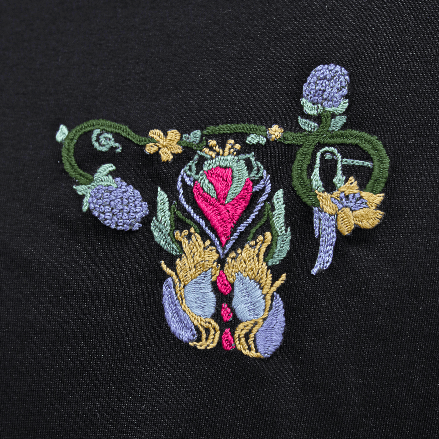 ESPERANZA T-shirt black | hand embroidered - collection 2022