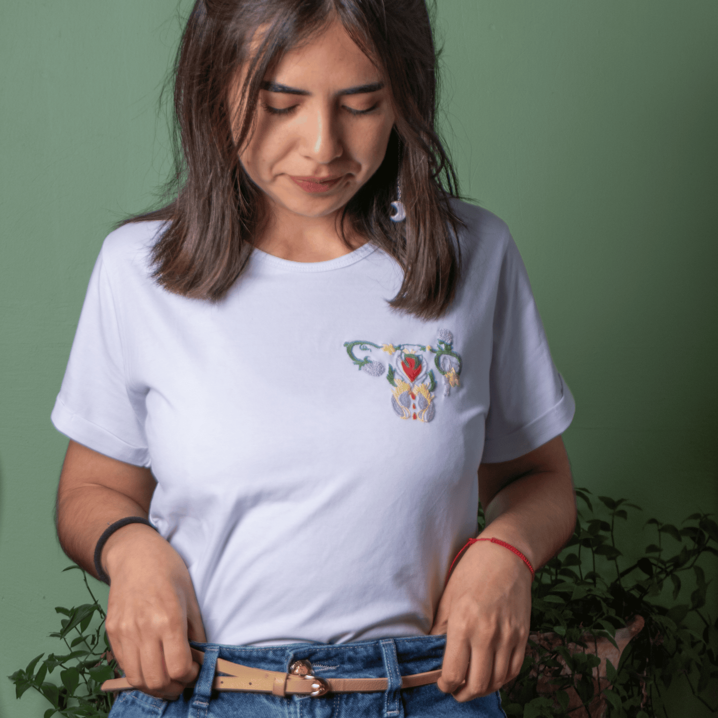 ESPERANZA T-shirt white | hand embroidered